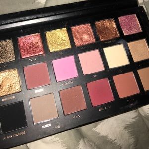 HUDA BEAUTY ROSE GOLD PALETTE